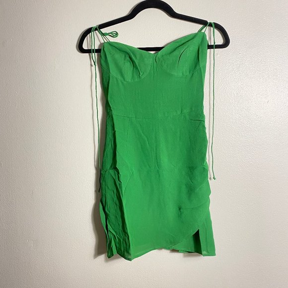 🥳🥳SALE🥳🥳Reformation Saoirse Dress in Kelly Green - Picture 8 of 15